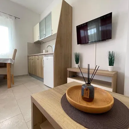 Lela Apartment